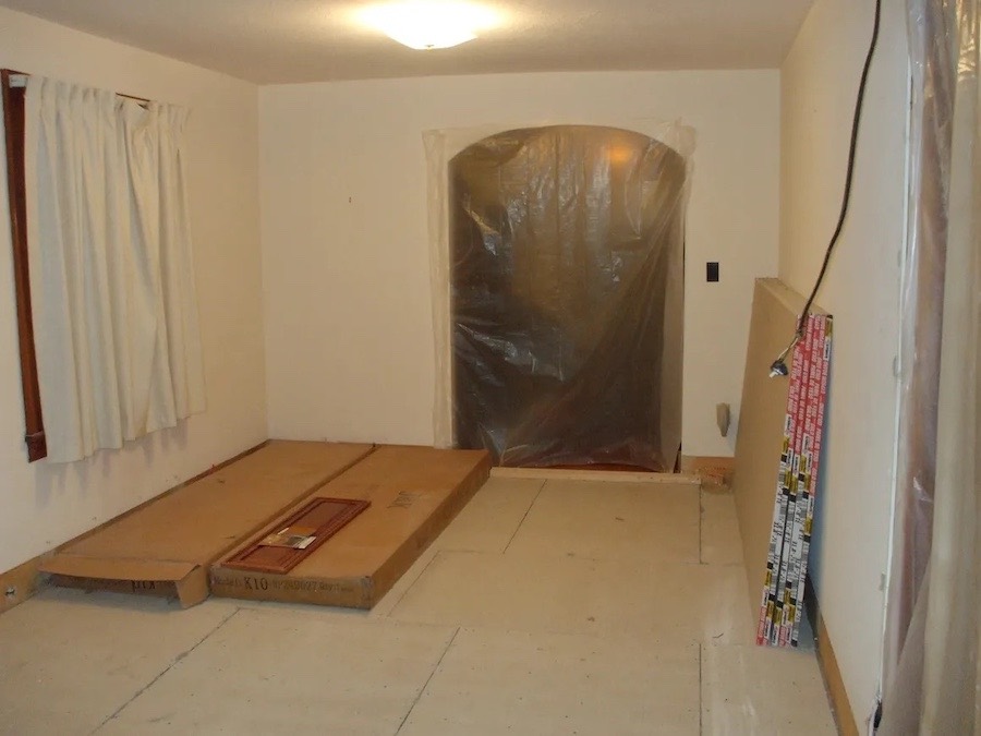 Flooring before renovation